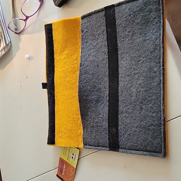 Fibres of Life, Fair Trade Wares Pouch - Picture 7 of 7